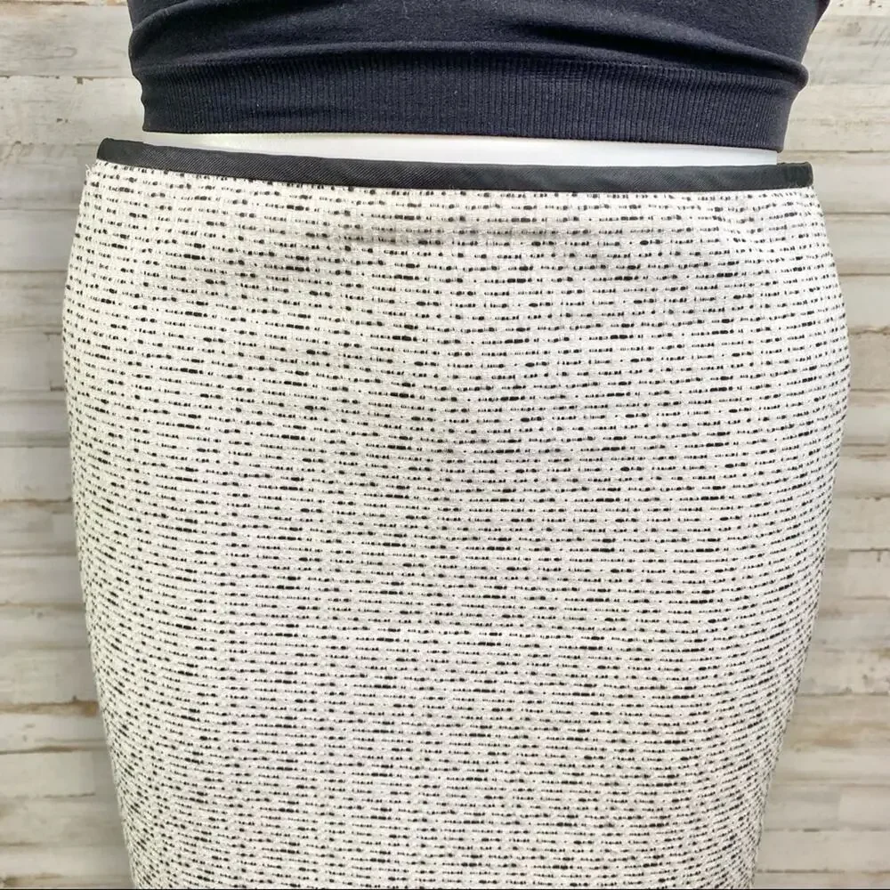 Vera Wang Lavender Label Boucle Tweed Skirt Womens Size 10  Black White Cotton - Picture 2 of 13